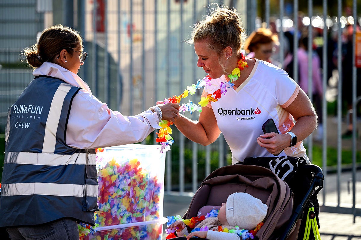 RUN & FUN Teilnehmerin mit Openbank Shirt